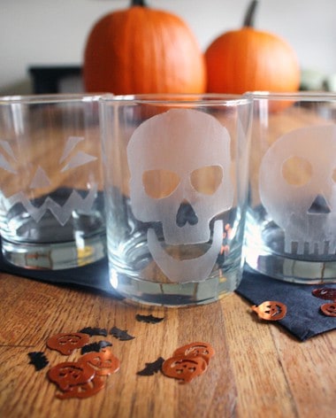 Post image for Halloween Etched Glasses