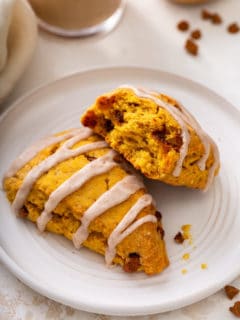 cropped-pumpkin-scones-on-plate.jpg