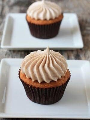 Pumpkin Cupcakes with Cinnamon Cream Cheese Frosting
