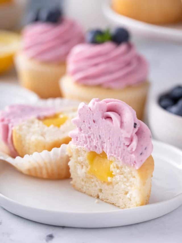 Filled Lemon Cupcakes
