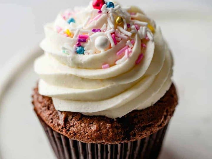 Homemade Buttercream Frosting Recipe My Baking Addiction