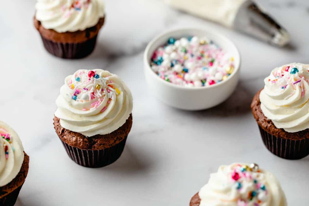 Don't buy frosting ever again - make your own Homemade Buttercream Frosting!