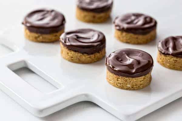 No Bake Peanut Butter Bars on My Baking Addiction