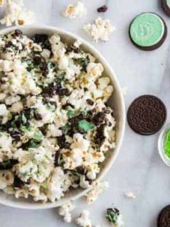 Mint Cookies and Cream Popcorn on My Baking Addiction