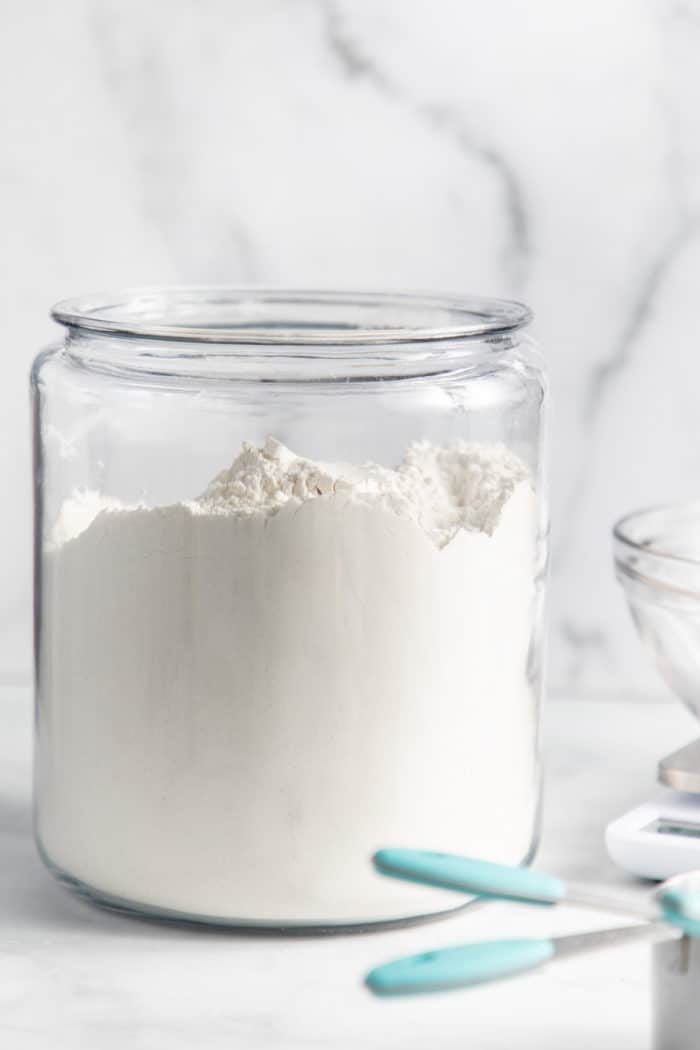 How to Measure Flour (without a scale!)