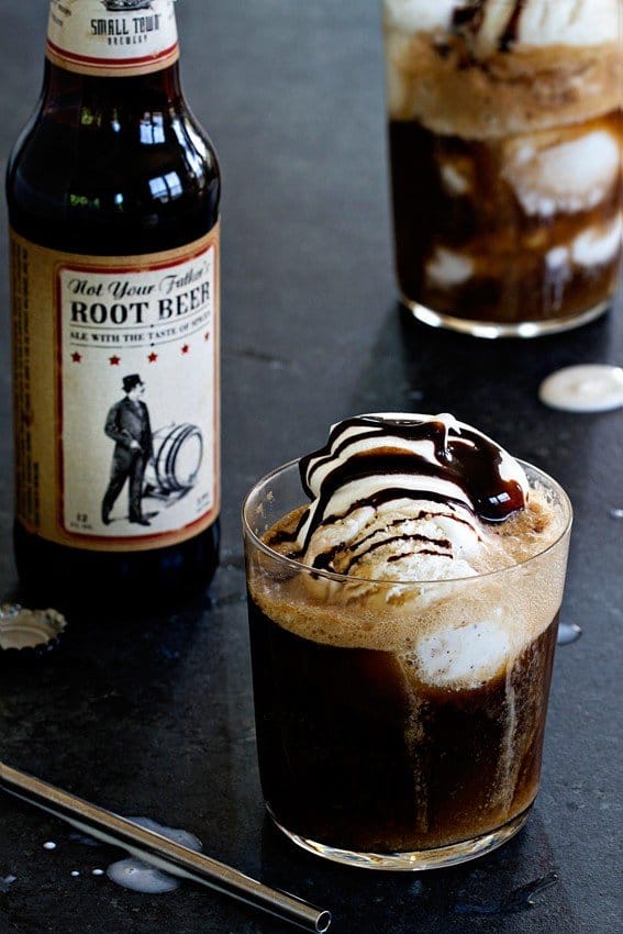 Adult Root Beer Floats are sure to please! Whip them up at your next barbecue for dessert in a flash! 