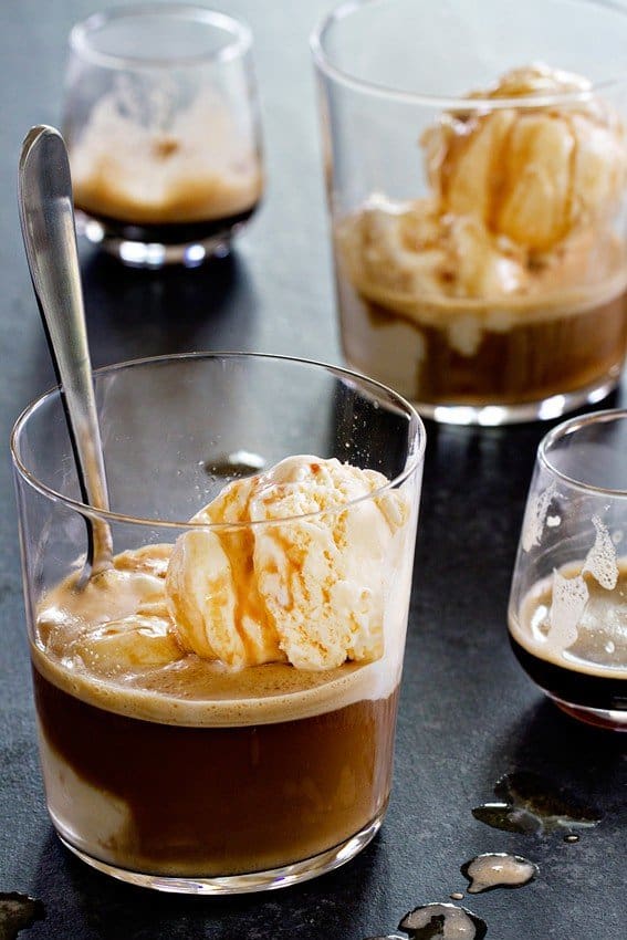 No Churn Mudslide Ice Cream is a simple dessert you'll make again. Guaranteed!