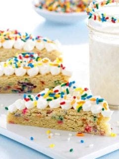 Funfetti Sugar Coookie Bars are exactly the dessert you want to make for a crowd. Totally impressive!