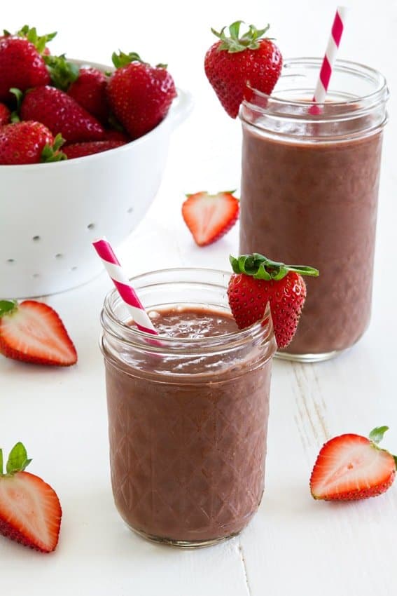 Strawberry Chocolate Smoothies are a quick and delicious back to school breakfast option. Delicious! 