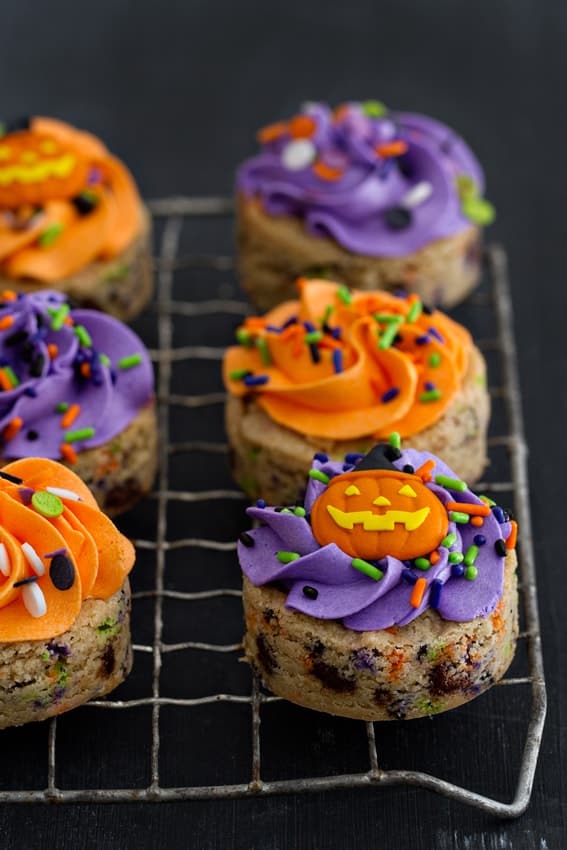 Halloween Chocolate Chip Cookies are pretty and delicious to eat. A great addition to your party table.