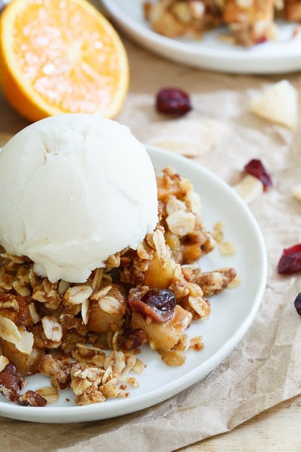 Orange Ginger Pear and Quince Crisp is even better with a scoop of vanilla ice cream. Grab your spoon and enjoy!