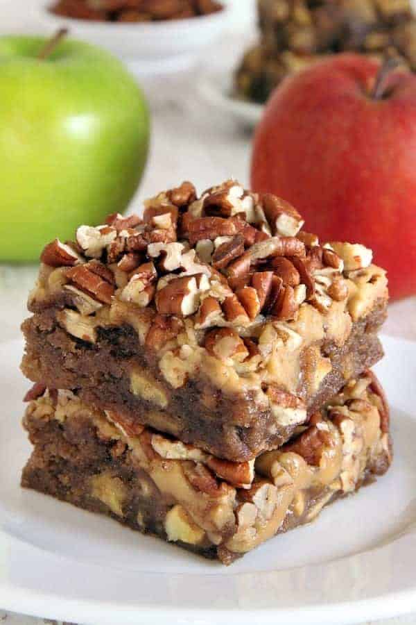 Caramel apple blondies with an easy caramel frosting and topped with pecans for a delicious fall treat. With a gluten-free option.