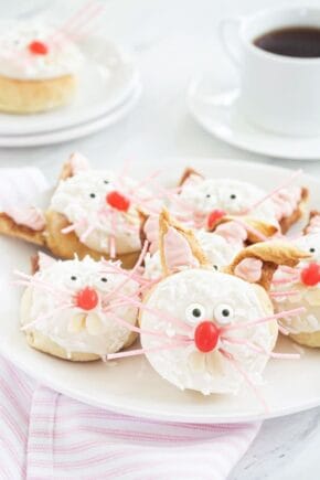 Easter Bunny Cinnamon Rolls - My Baking Addiction