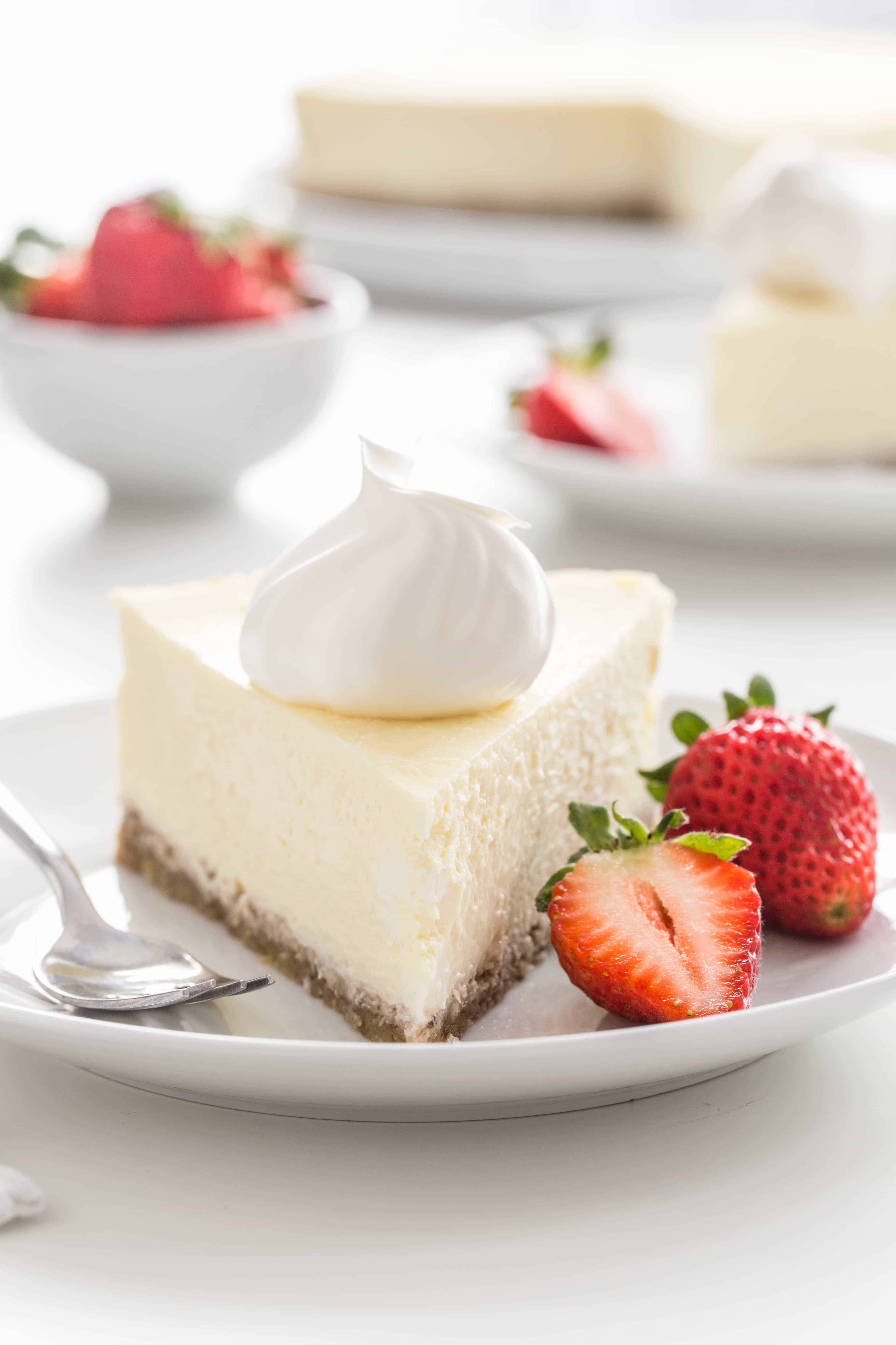 Low Carb Cheesecake has all the delicious flavor and creamy texture of traditional cheesecake without the added sugar. Perfect for any occasion! 