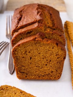 cropped-sliced-pumpkin-bread.jpg