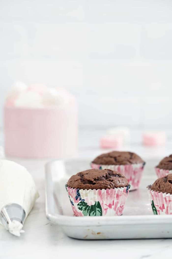 Valentine Marshmallow Cupcakes are a simple and delicious dessert for your sweetheart!