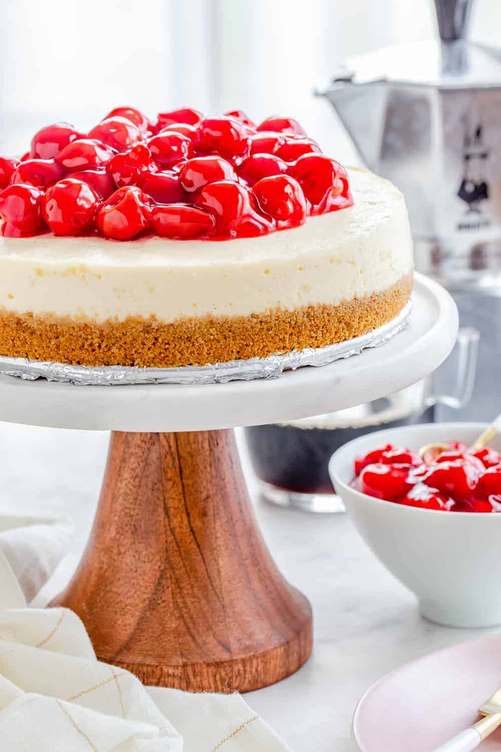 https://www.mybakingaddiction.com/wp-content/uploads/2018/05/Instant-Pot-Cheesecake-Image.jpg