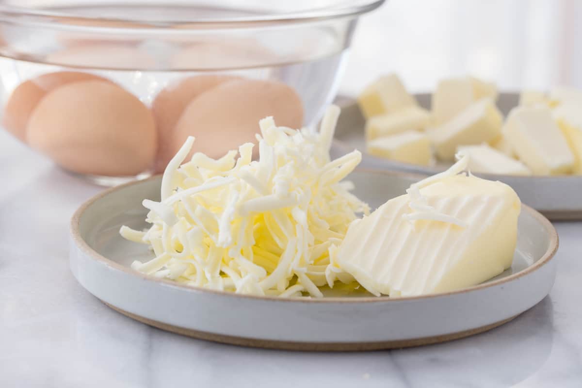 A quick and easy guide to quickly bringing butter and eggs to room temperature. 