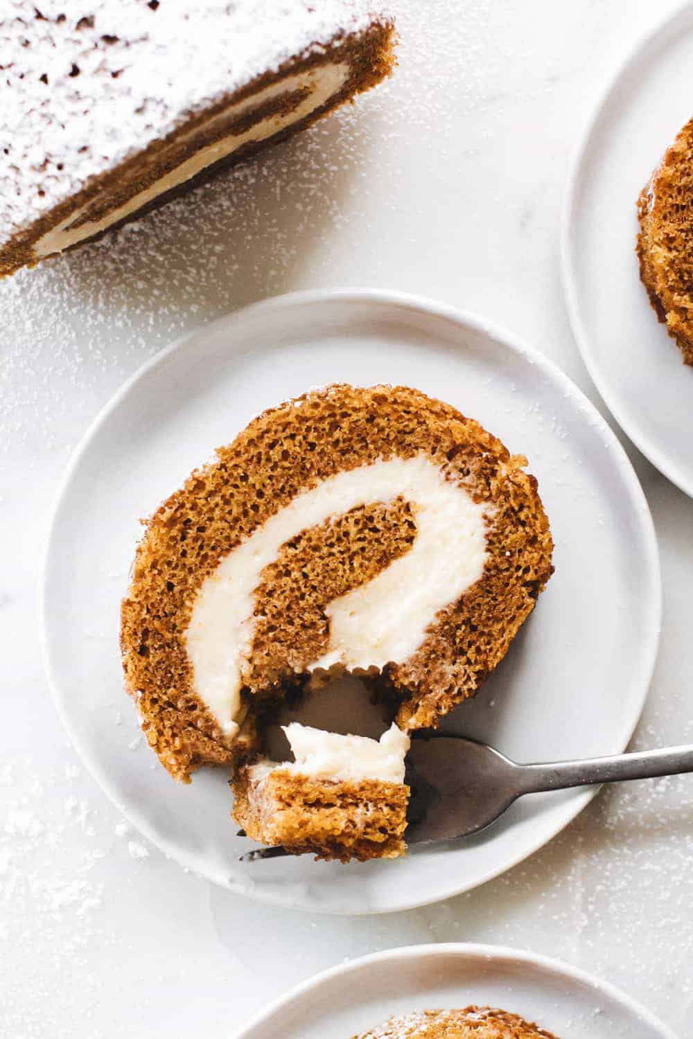 Classic Pumpkin Roll Recipe {+VIDEO}