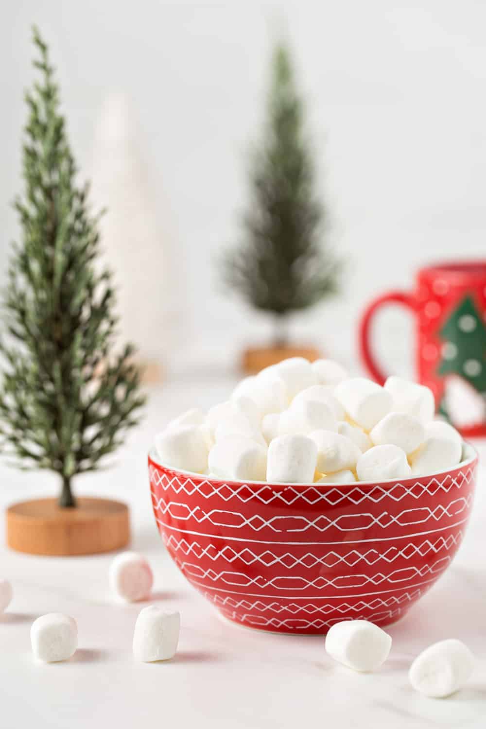 Campfire Mini White Marshmallows are the perfect marshmallow for any recipe. They're soft, fluffy and totally perfect!