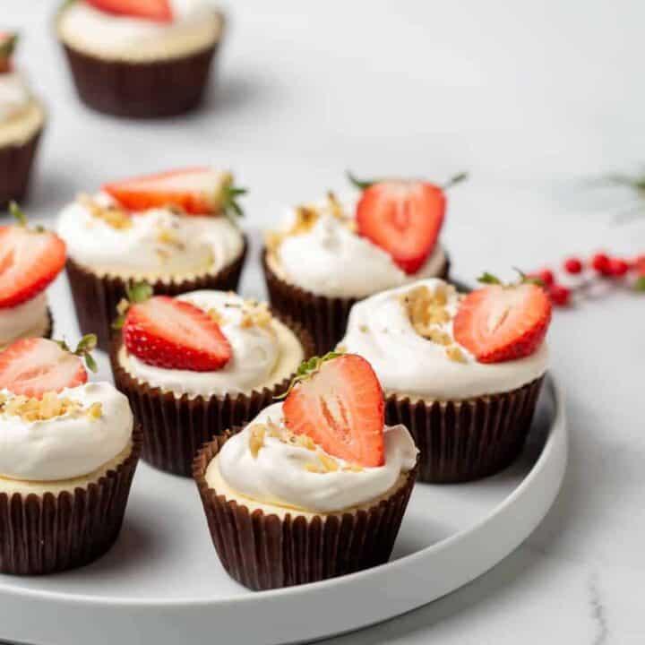 Low Carb Mini Cheesecakes