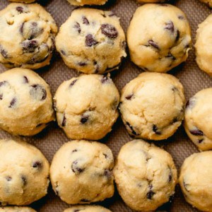 Freezing cookie dough is an easy way to be just minutes from hot, gooey, fresh-baked cookies at all times. Learn how to freeze cookie dough in this step-by-step guide!
