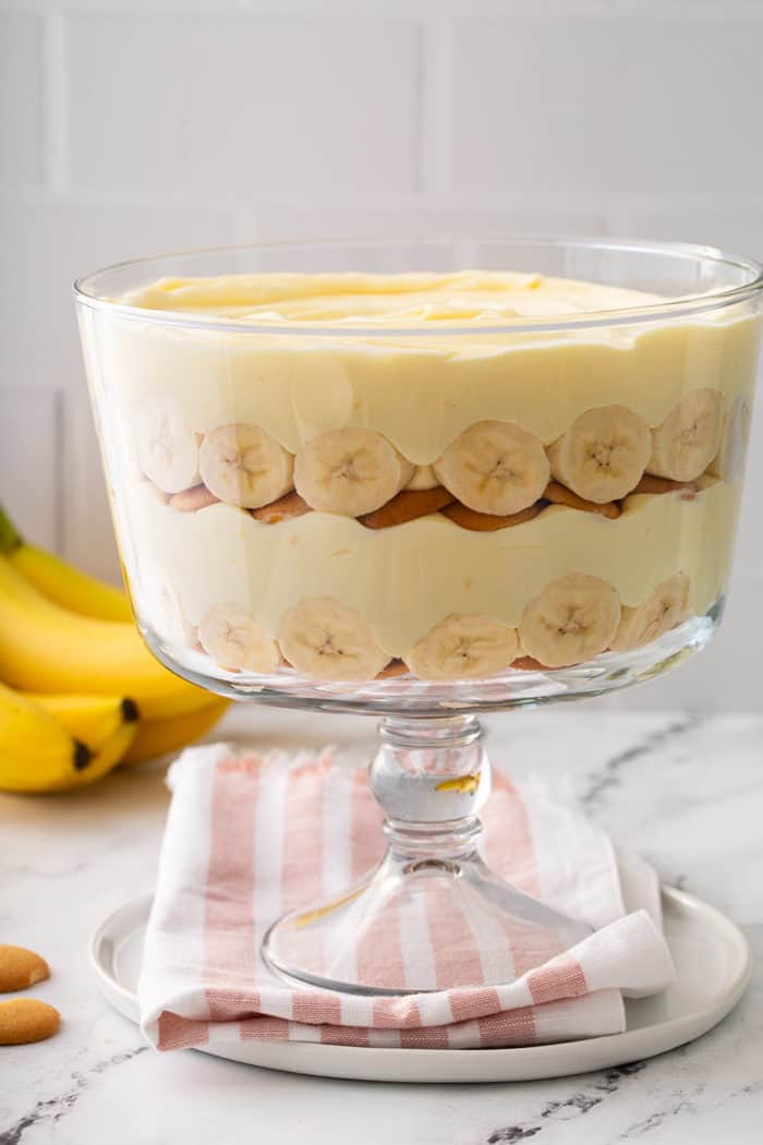 Side view of two layers of banana pudding in a trifle dish