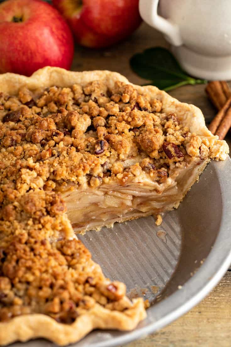 Apple Crumb Pie - My Baking Addiction