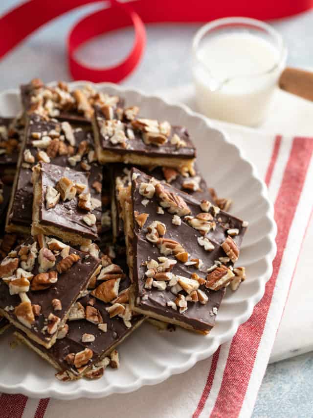 Saltine Cracker Toffee My Baking Addiction