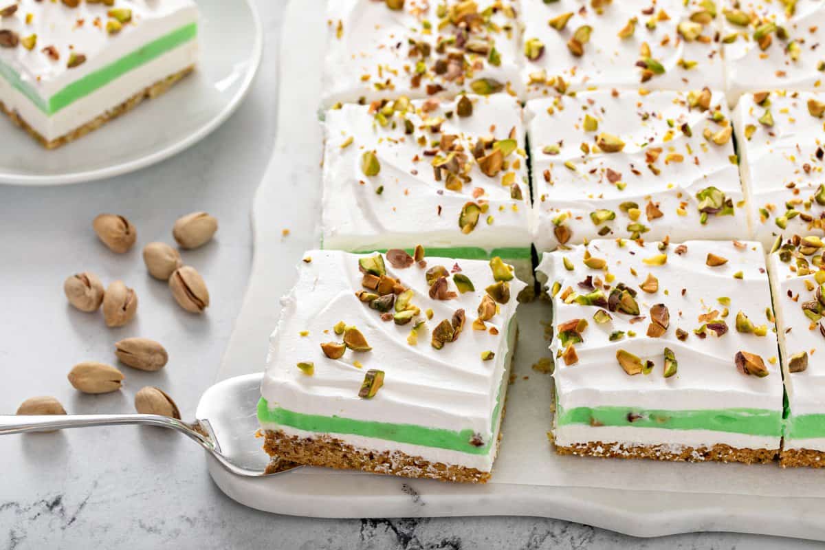 Layered Pistachio Pudding Dessert - My Baking Addiction