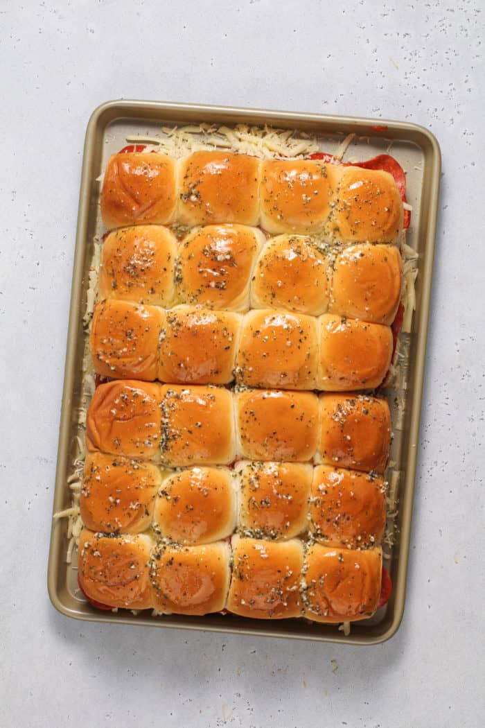 https://www.mybakingaddiction.com/wp-content/uploads/2022/05/unbaked-pizza-sliders-700x1050.jpg