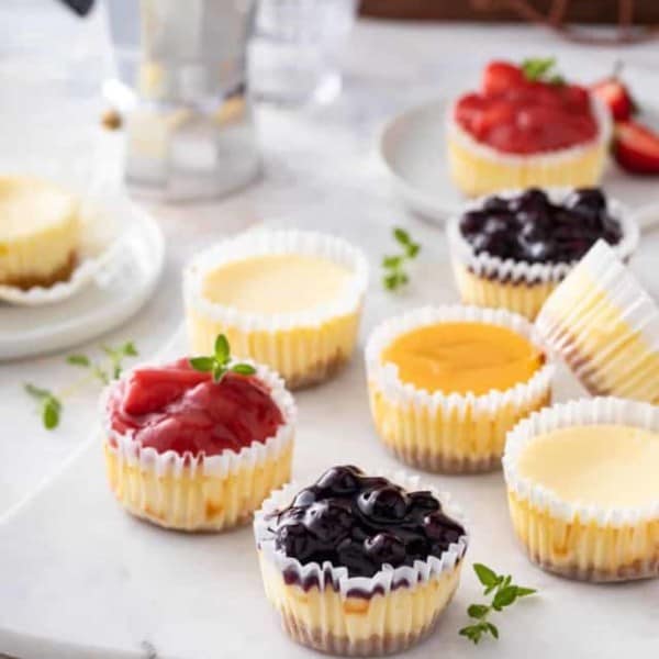 cropped-assorted-mini-cheesecakes.jpg