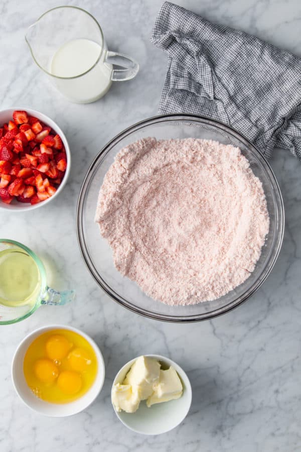 Easy Strawberry Cake My Baking Addiction