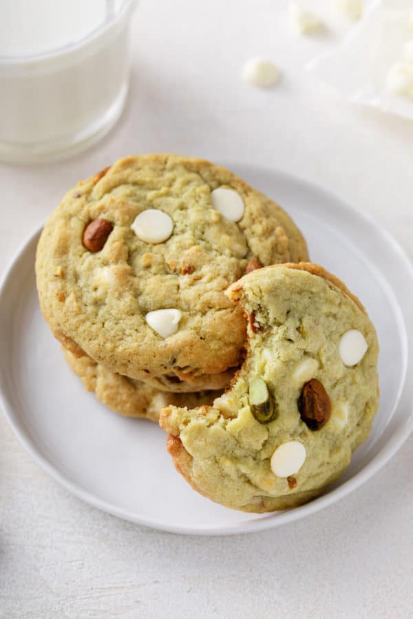 White Chocolate Pistachio Pudding Cookies