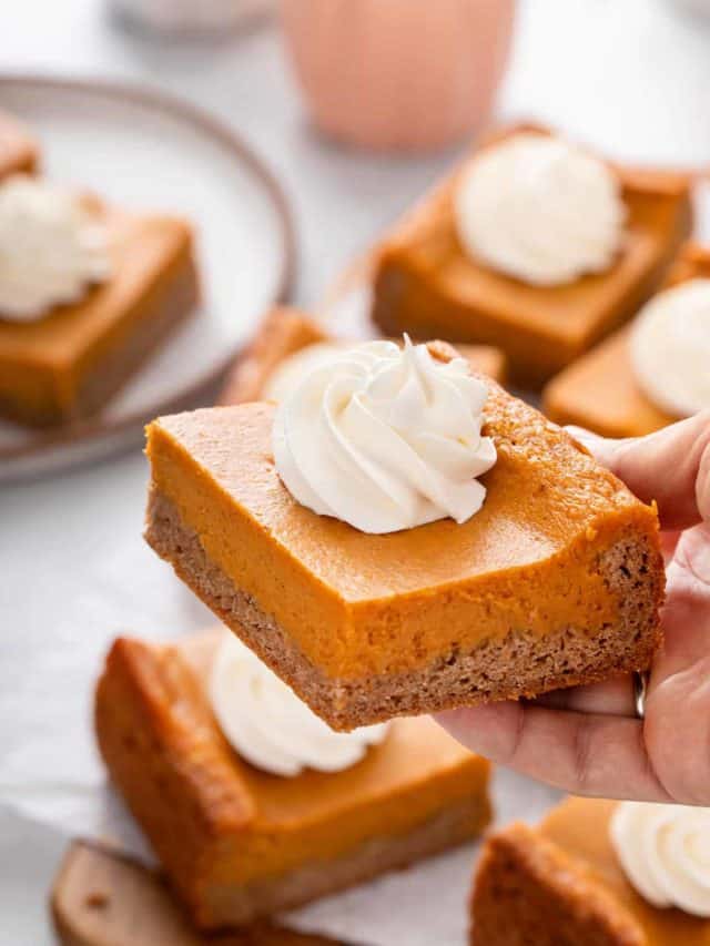 Ooey Gooey Pumpkin Cake