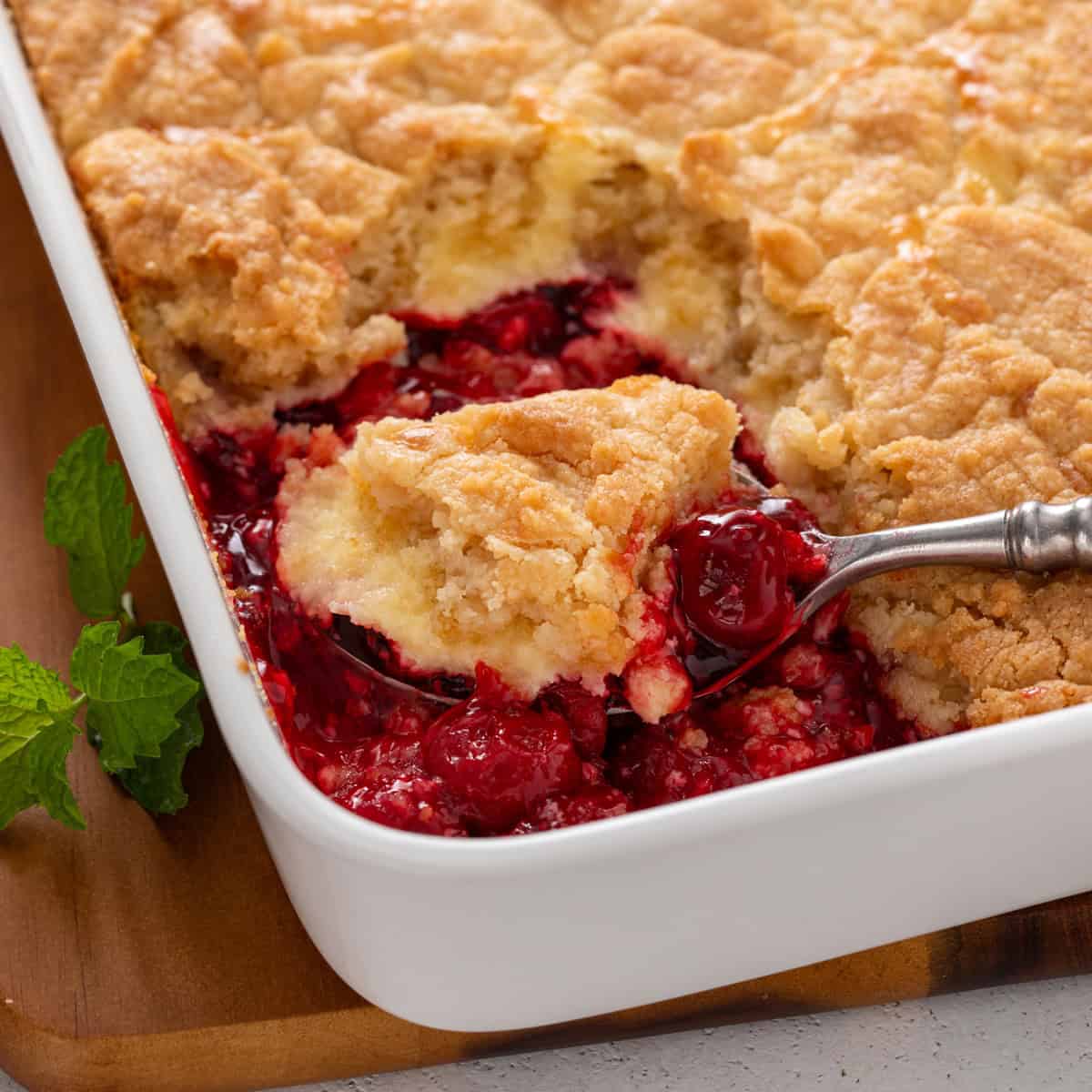 Easy Cherry Cheesecake Cake