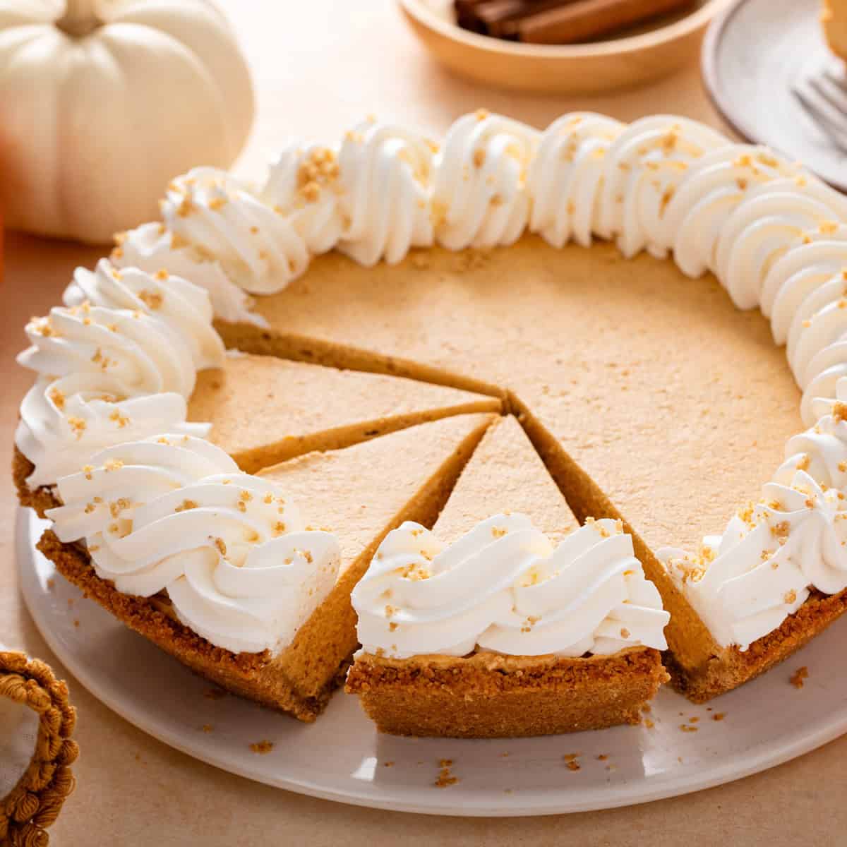 No-Bake Pumpkin Cheesecake Pie